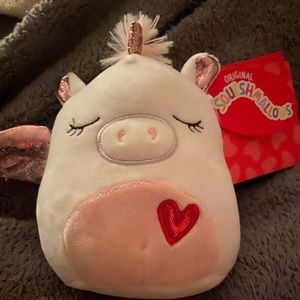 Valentine’s squishmallow 5”